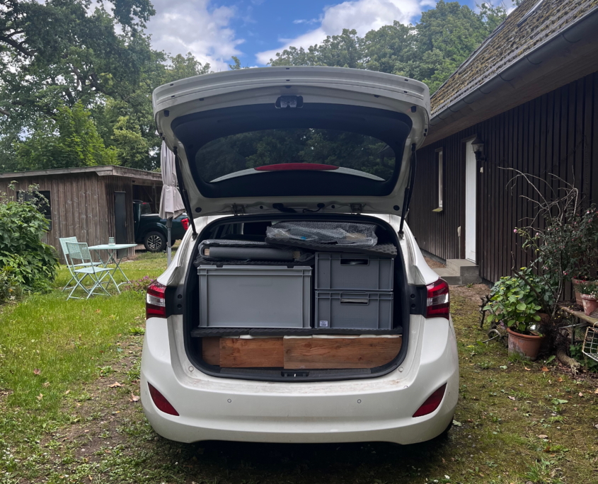 Das Auto ist feritg gepackt